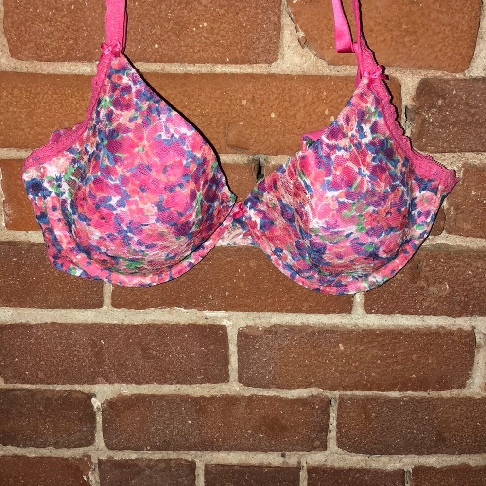 Aerie pink flowered lace front bra